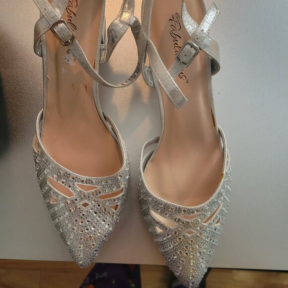Silver Glitter Block Heels – Elegant & Comfy for Weddings or Parties - Picture 3 of 6